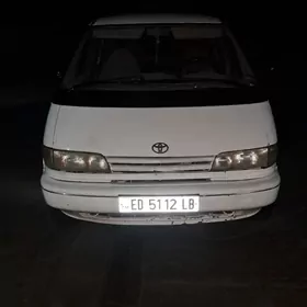 Toyota Previa 1991