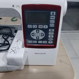 janome E 230 gyzyl ekran