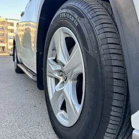 Toyota Highlander 2020