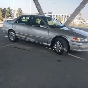 Toyota Camry 2001