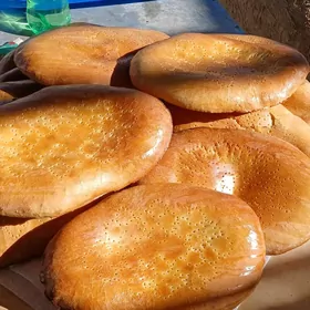 Tamdyrçy we hamirçi.