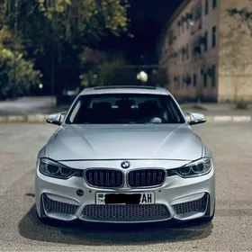 BMW F30 2011