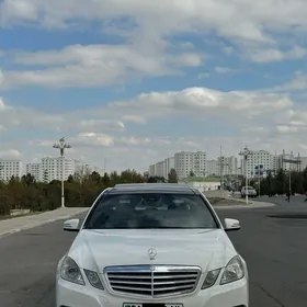 Mercedes-Benz E350 2010