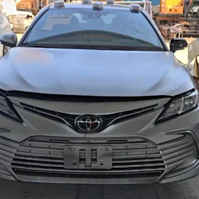 Toyota Camry 2022