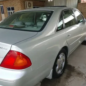 Toyota Avalon 2003
