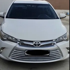 Toyota Camry 2016