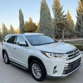 Toyota Highlander 2019