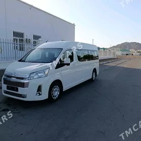 Toyota Hiace 2019