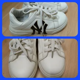 Кроссовки 36 р