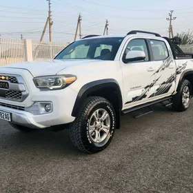Toyota Tacoma 2018