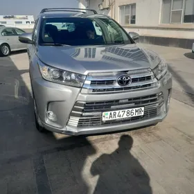 Toyota Highlander 2018
