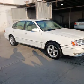 Toyota Avalon 1999