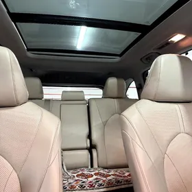 Toyota Highlander 2022