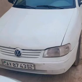 Volkswagen Caddy 2005