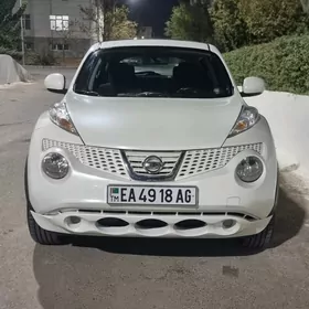 Nissan JUKE 2013