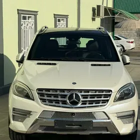 Mercedes-Benz ML400 2015