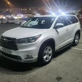 Toyota Highlander 2015