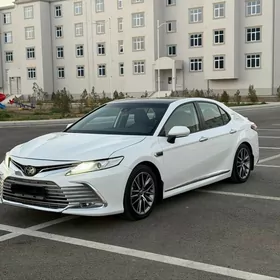 Toyota Camry 2022