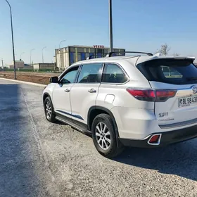 Toyota Highlander 2015