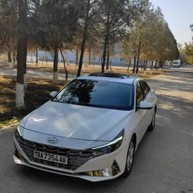 Hyundai Elantra 2021