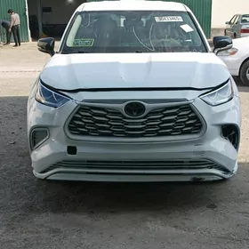 Toyota Highlander 2020