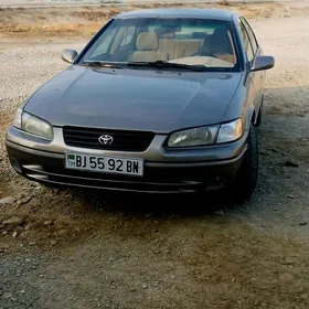 Toyota Camry 1999