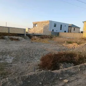 mellek yer shaherin ortasynda