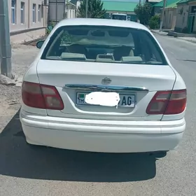 Nissan Sunny 2001