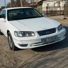 Toyota Camry 1998