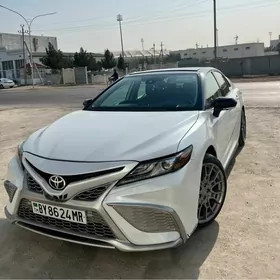 Toyota Camry 2022