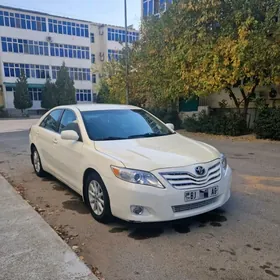 Toyota Camry 2010