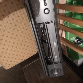 видеомагнитофон