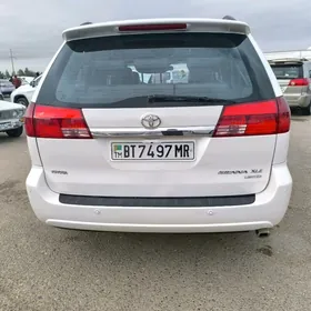 Toyota Sienna 2004