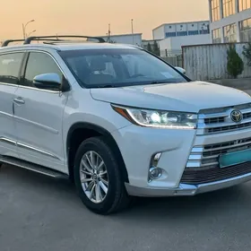 Toyota Highlander 2019