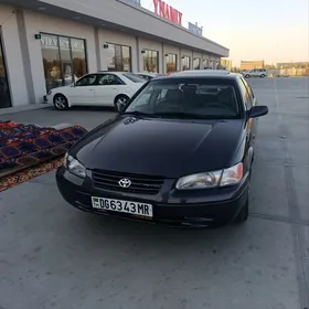 Toyota Camry 1999