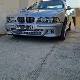 BMW E39 2002