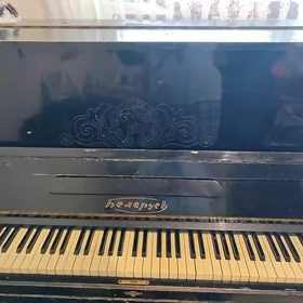 пианино "Беларусь". pianino