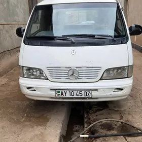 Mercedes-Benz Sprinter 2500 2003