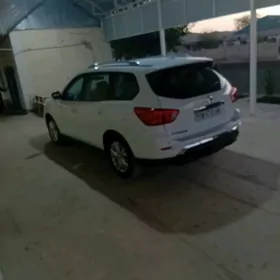 Nissan Pathfinder 2020