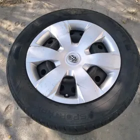 Taýota gara diska kalpak