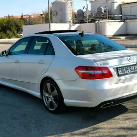 Mercedes-Benz W212 2011