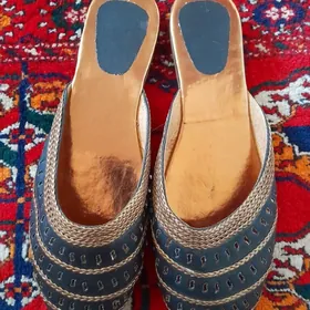 Новая тапочка,размер большой