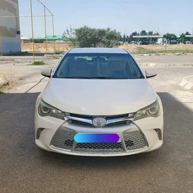 Toyota Camry 2015