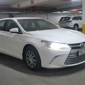 Toyota Camry 2017