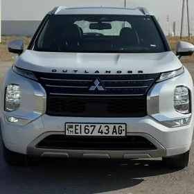 Mitsubishi Outlander 2022