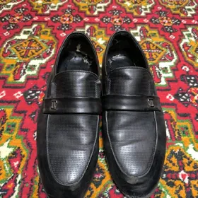 Школьные туфли