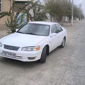 Toyota Camry 1999