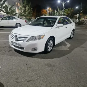 Toyota Camry 2010