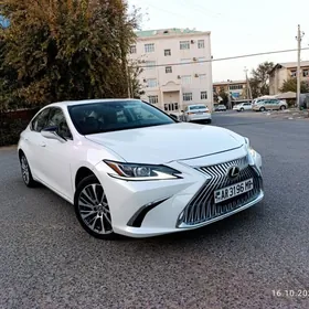 Lexus ES 350 2019
