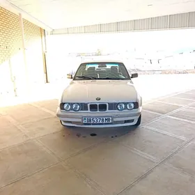 BMW 525 1990